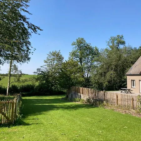 Au Bois De Rosee Florennes Exterior photo