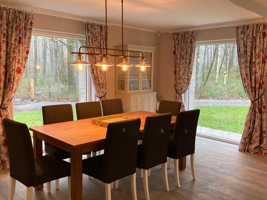 Au Bois De Rosee Casa de Férias *